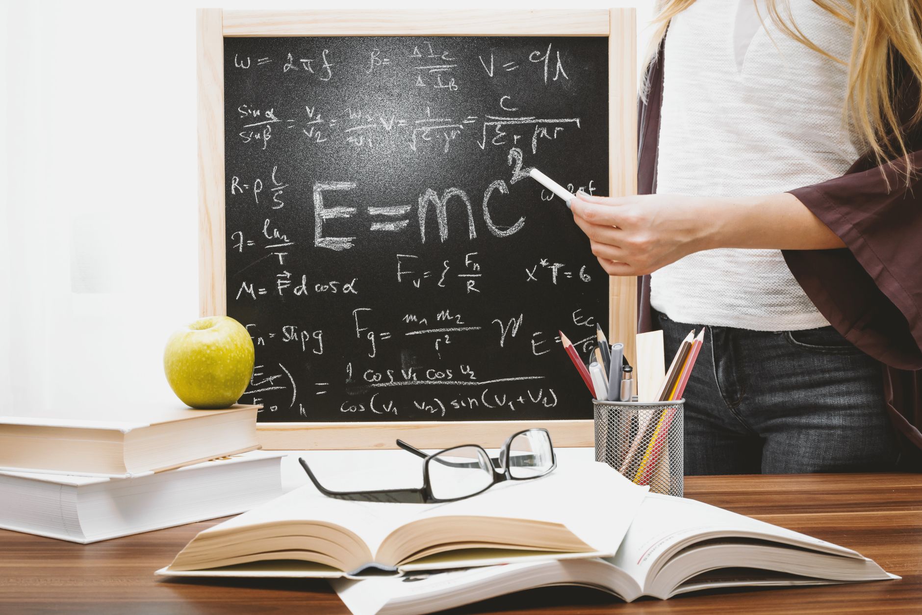 Combien gagne un enseignant ? — calcul du salaire enseignant en classe